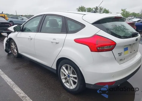 2016 Ford Focus Se z USA, uszkodzony, nr VIN 1FADP3K29GL354594